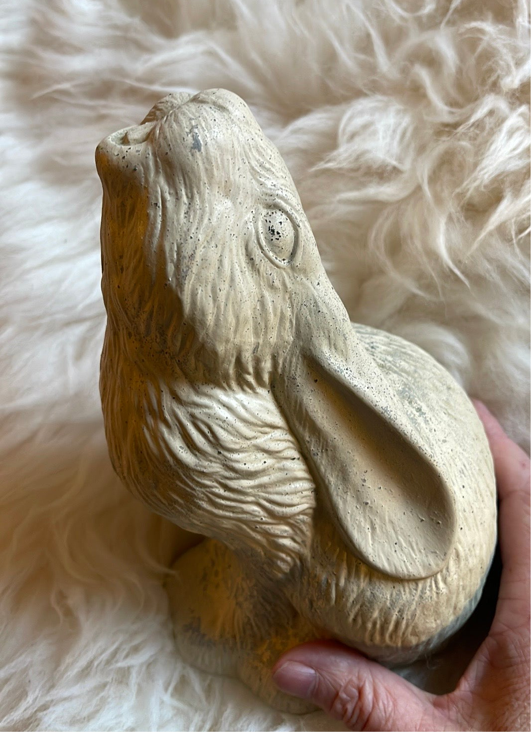 Vintage Cream Sculptural Rabbit with Aged Patina – Timeless Accent Décor