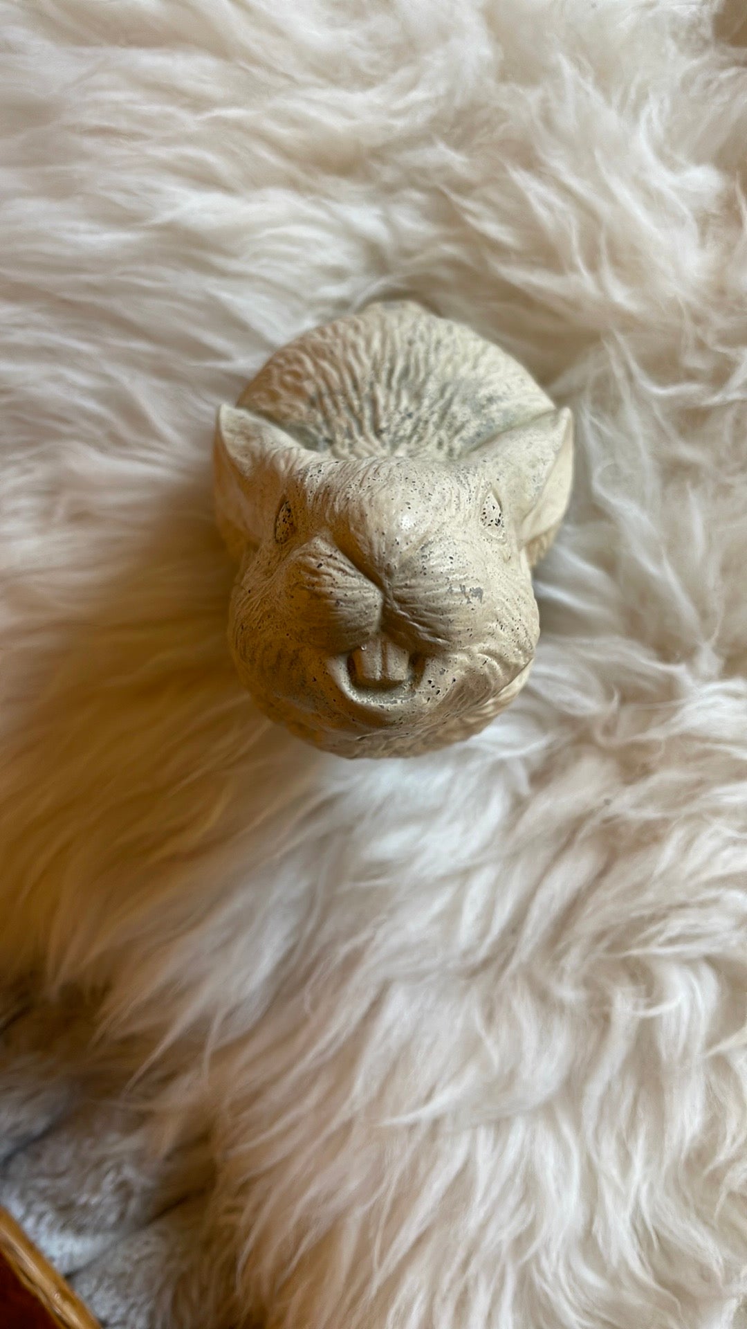 Vintage Cream Sculptural Rabbit with Aged Patina – Timeless Accent Décor
